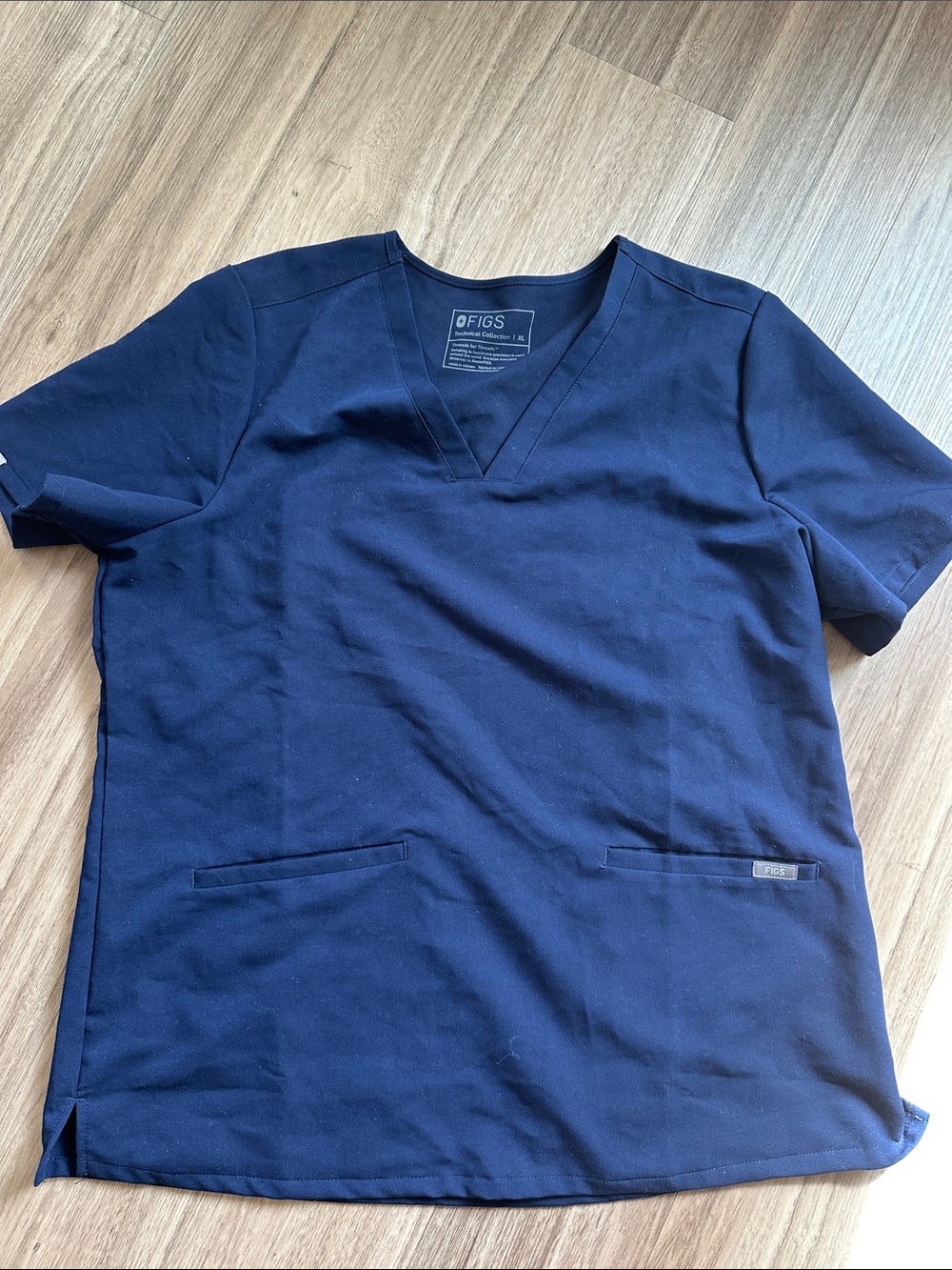 FIGS CASMA style Navy V-Neck Top